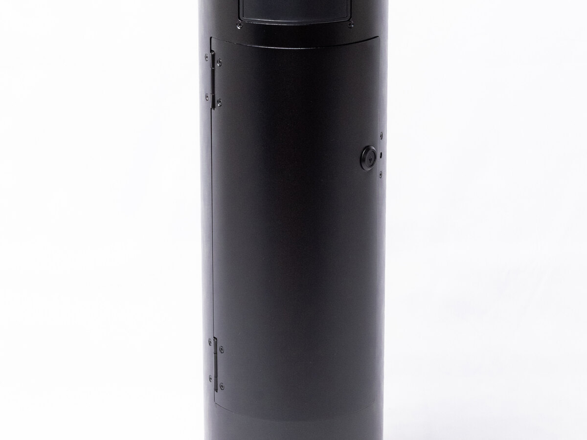 TOWER AirQ, anthrazitfarbene Duftsäule auf rundem Standfuss